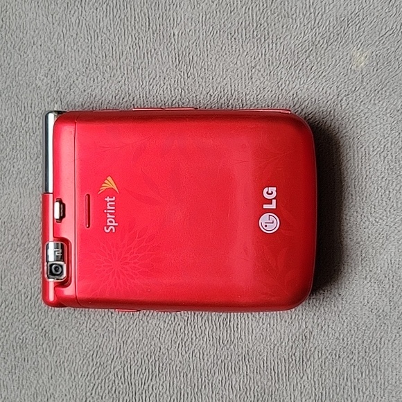 LG Lotus Mobile Phone - Picture 4 of 13